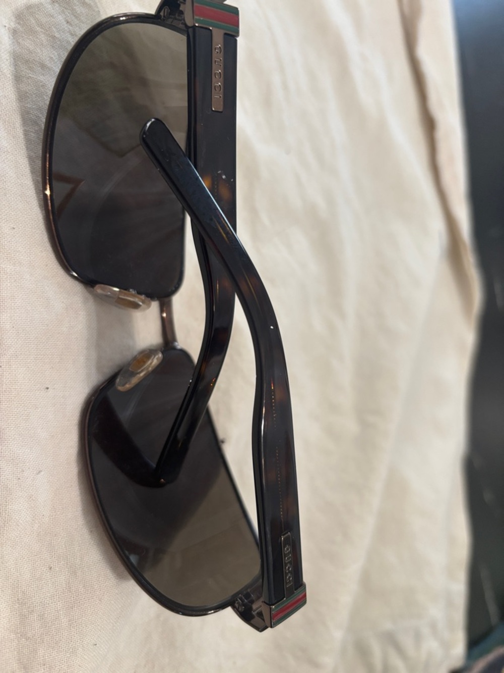 Gucci Black and Dark Gray Logo Accent Sunglasses - Picture 4 of 7